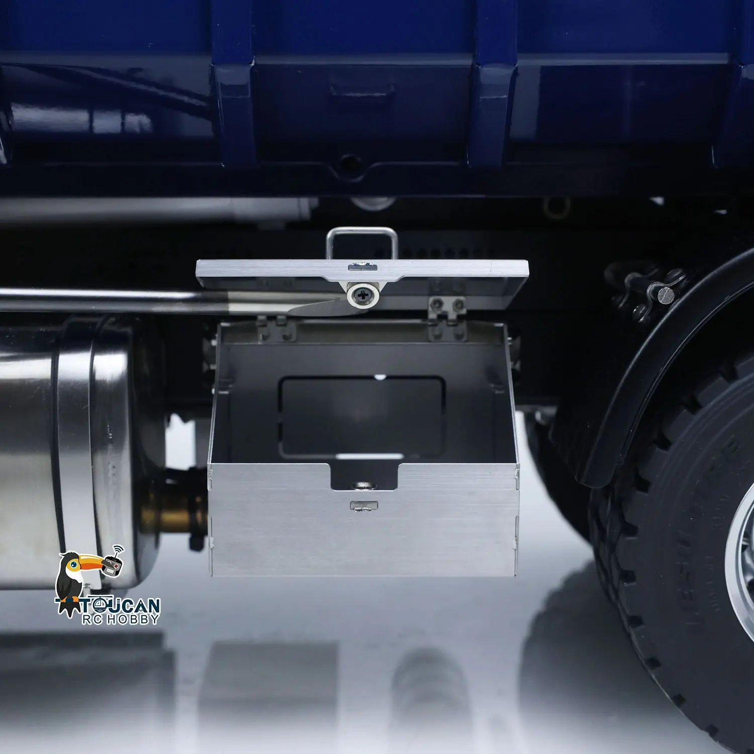 1/14 LESU RC 8x8 RTR Painted and Assembled Metal Hydraulic Crane Dumper Tipper Truck Sound Light System ECS Motor