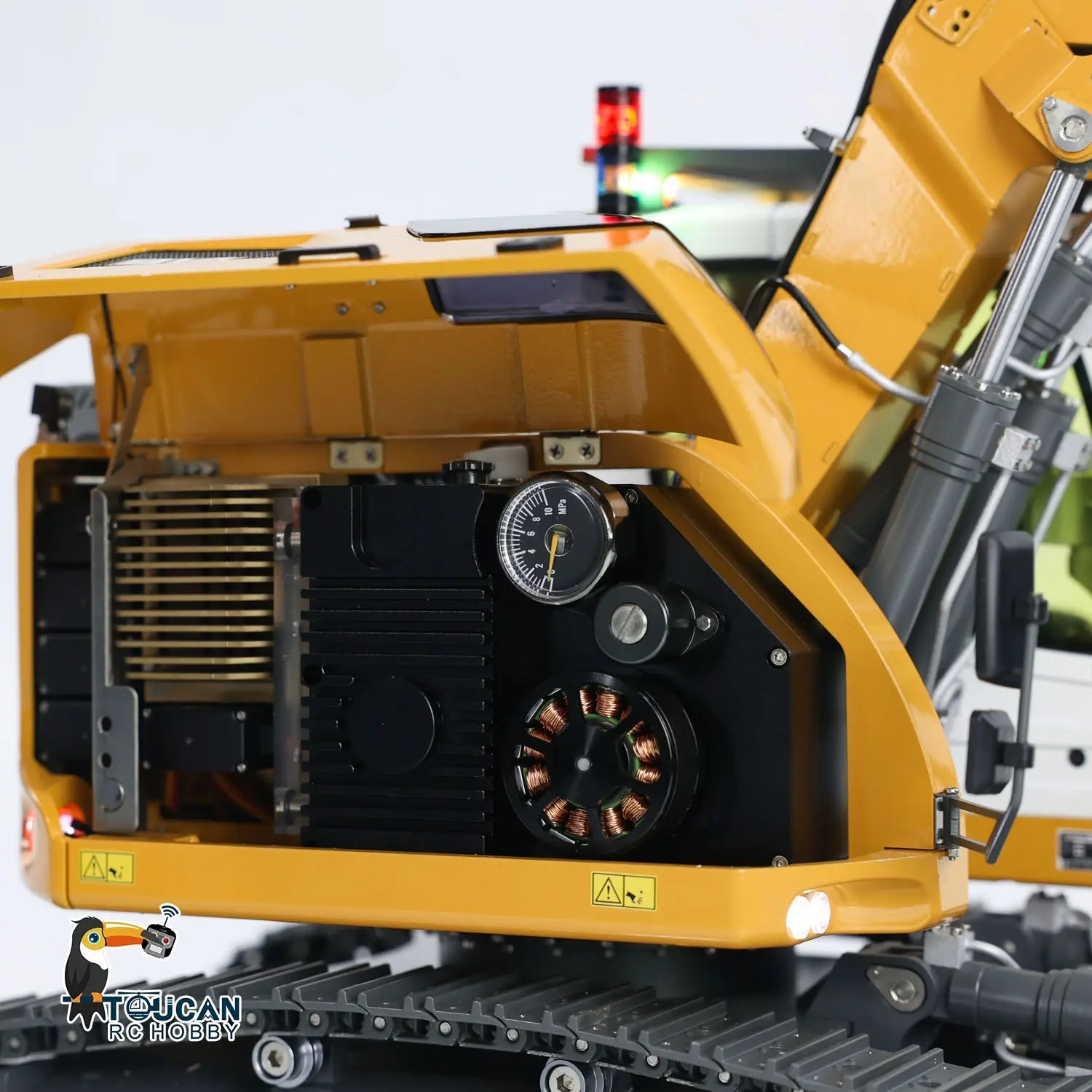 CUT 1/14 Scale 914 5-ways Radio Control Hydraulic Excavator Valve Metal Remote Control Earth Digger Hobby Model RTR Machine ESC Servo Motor