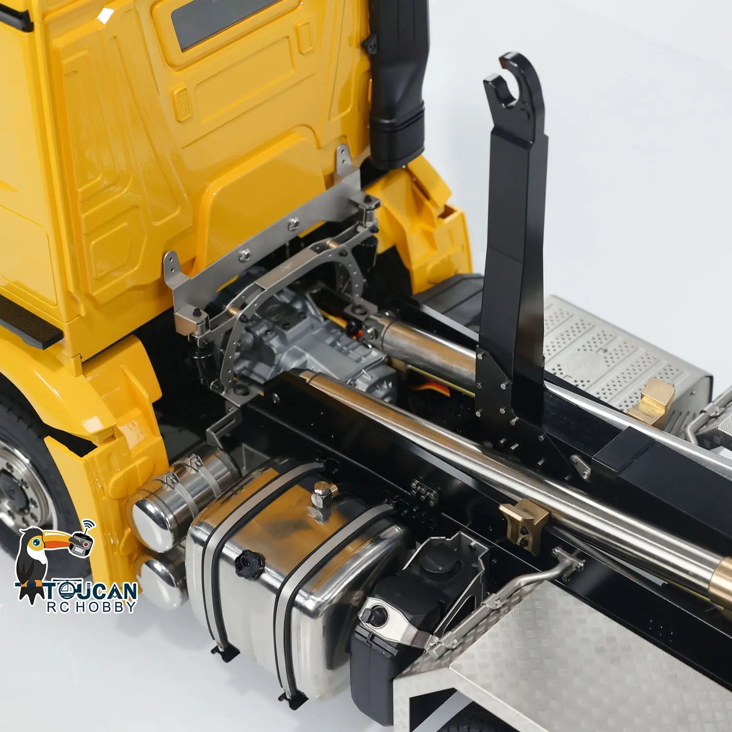 1/14 8x8 RC Hydraulic Dumper Car Roll Off Full Dump Rear Axle Steering with U-shaped High Short Standard Bucket Timber Flatbed