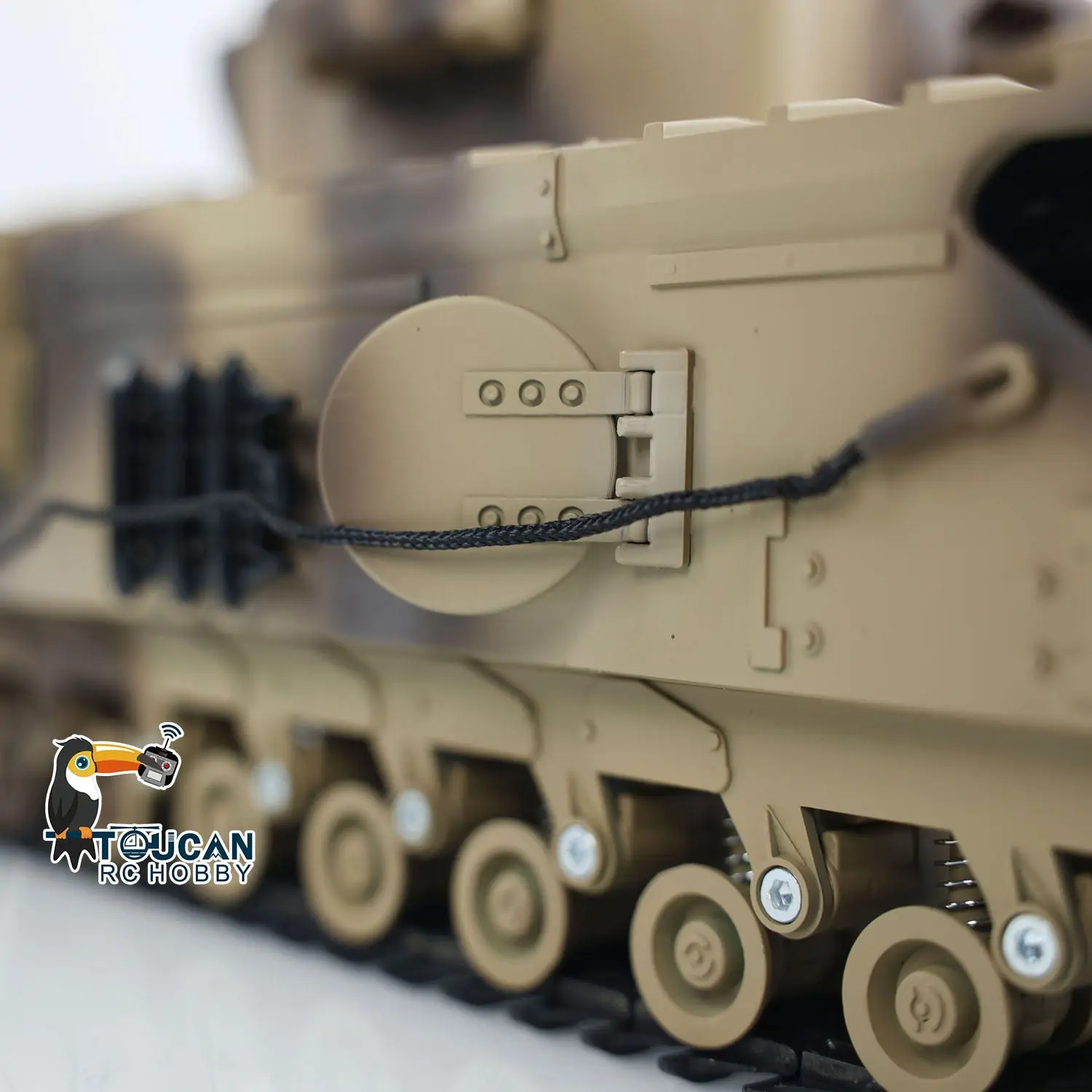 1/16 Military RC Battle Tank Churchill Mk.VII Metal Tracks Tongde Electric Tanks Painted Assembled Barrel Recoil Smoke Unit