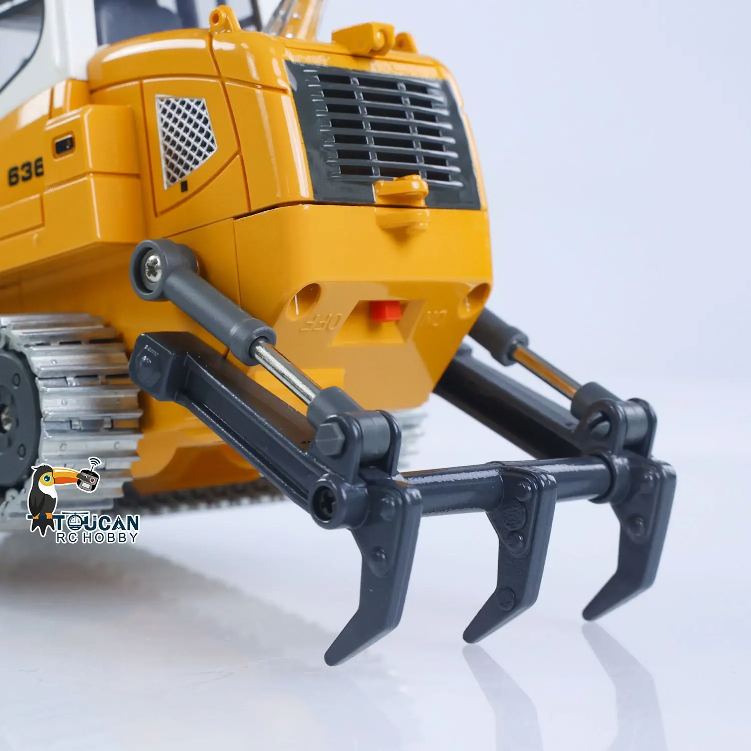 1:50 RC Electric Lifting Tracked Loader LR636 2.4G Construction Vehicle Metal Bucket Tracks Ripper RTR Model Light Sound Battery