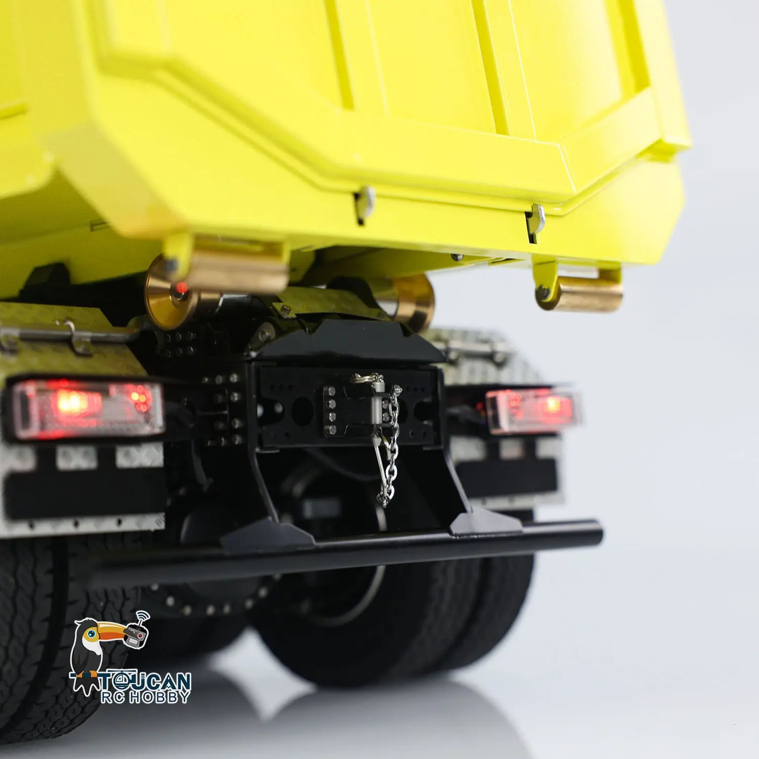Metal 1/14 8x8 Hydraulic RC Roll Off Dumper Truck Engineering Vehicle Model Differential Lock Axles 3Speed U-shaped High Bucket