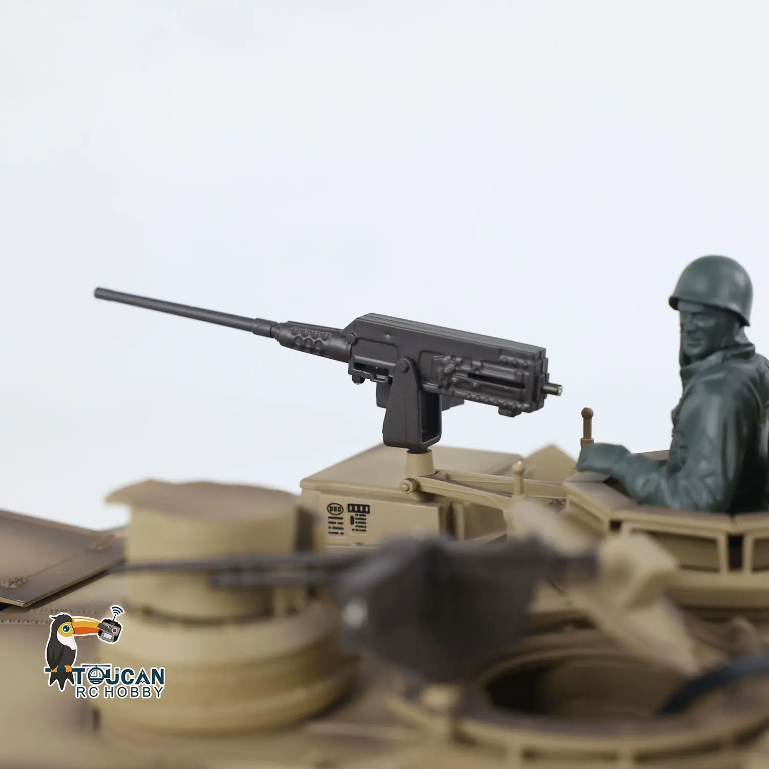 2.4Ghz Henglong 1:16 Scale 7.0 Plastic Version M1A2 Abrams RTR RC Tank 3918 Model BB Infrared Battery USB Charger