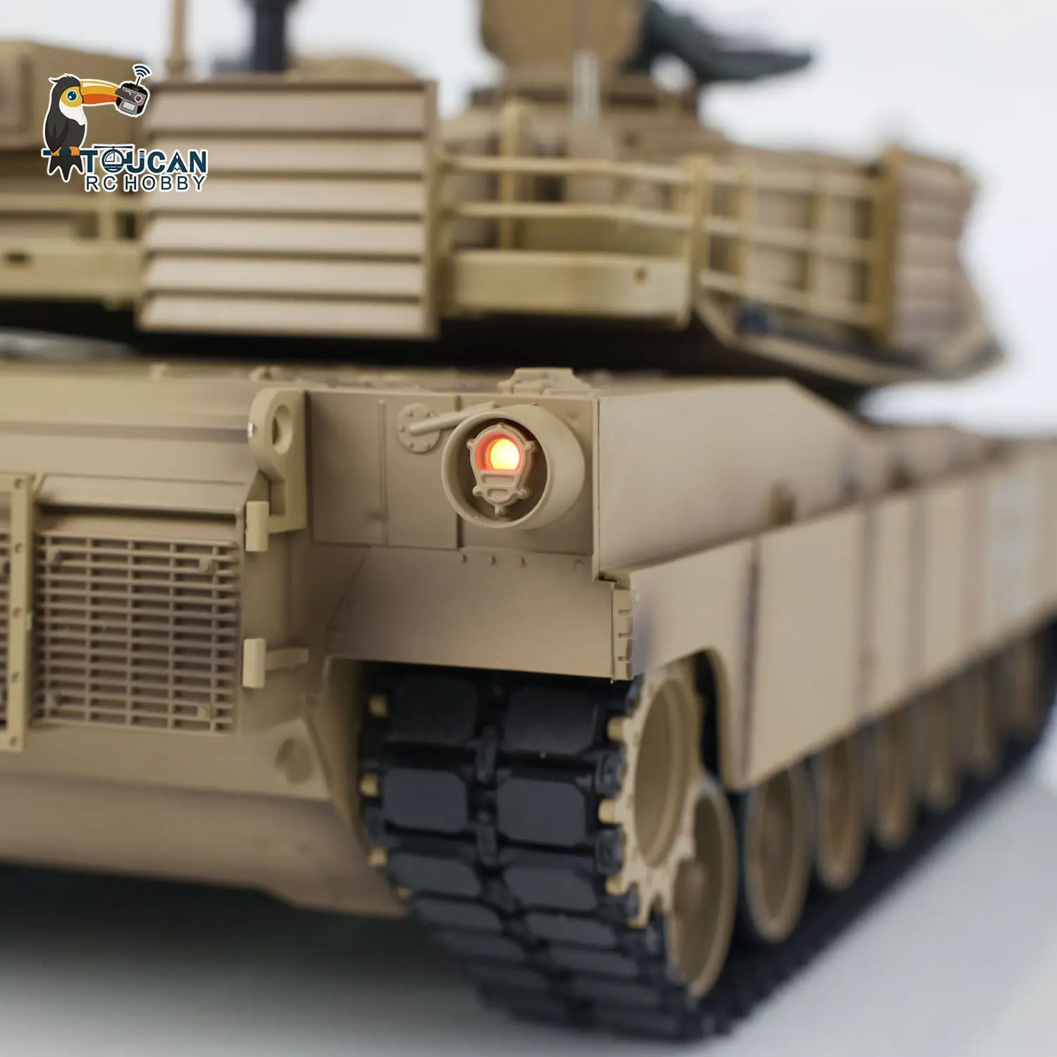 2.4Ghz Henglong 1:16 Scale 7.0 Plastic Version M1A2 Abrams RTR RC Tank 3918 Model BB Infrared Battery USB Charger