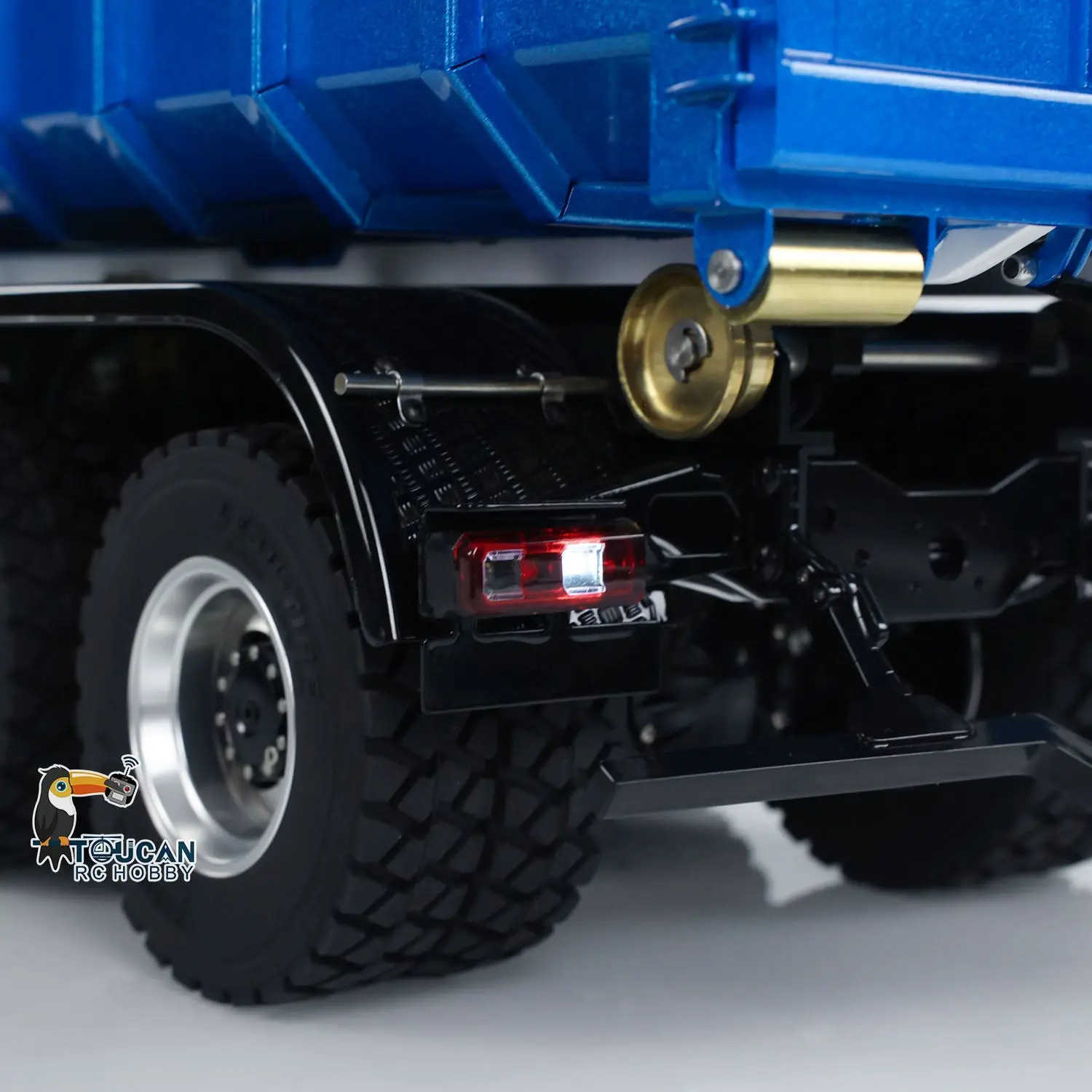 LESU 1/14 8x8 3348 Hydraulic RC Dump Truck RTR Remote Control Roll Off Dumper Simulation Vehicle Model 2-Speed Differential Lock