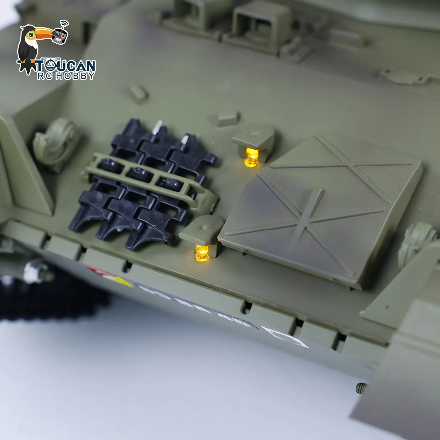 Tongde 1/16 RC Infrared Battle Tank Remote Controlled Panzer Centurion MK5 Electric Tanks BB Shooting Barrel Recoil Model