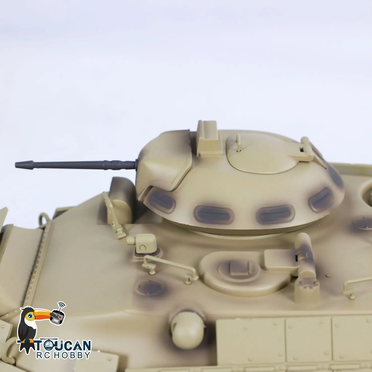 Tongde 1/16 RC Battle Tank M60A1 ERA USA Remote Control Armored Vehicle BB Infrared Battle Toy RTR 320 Degrees Model