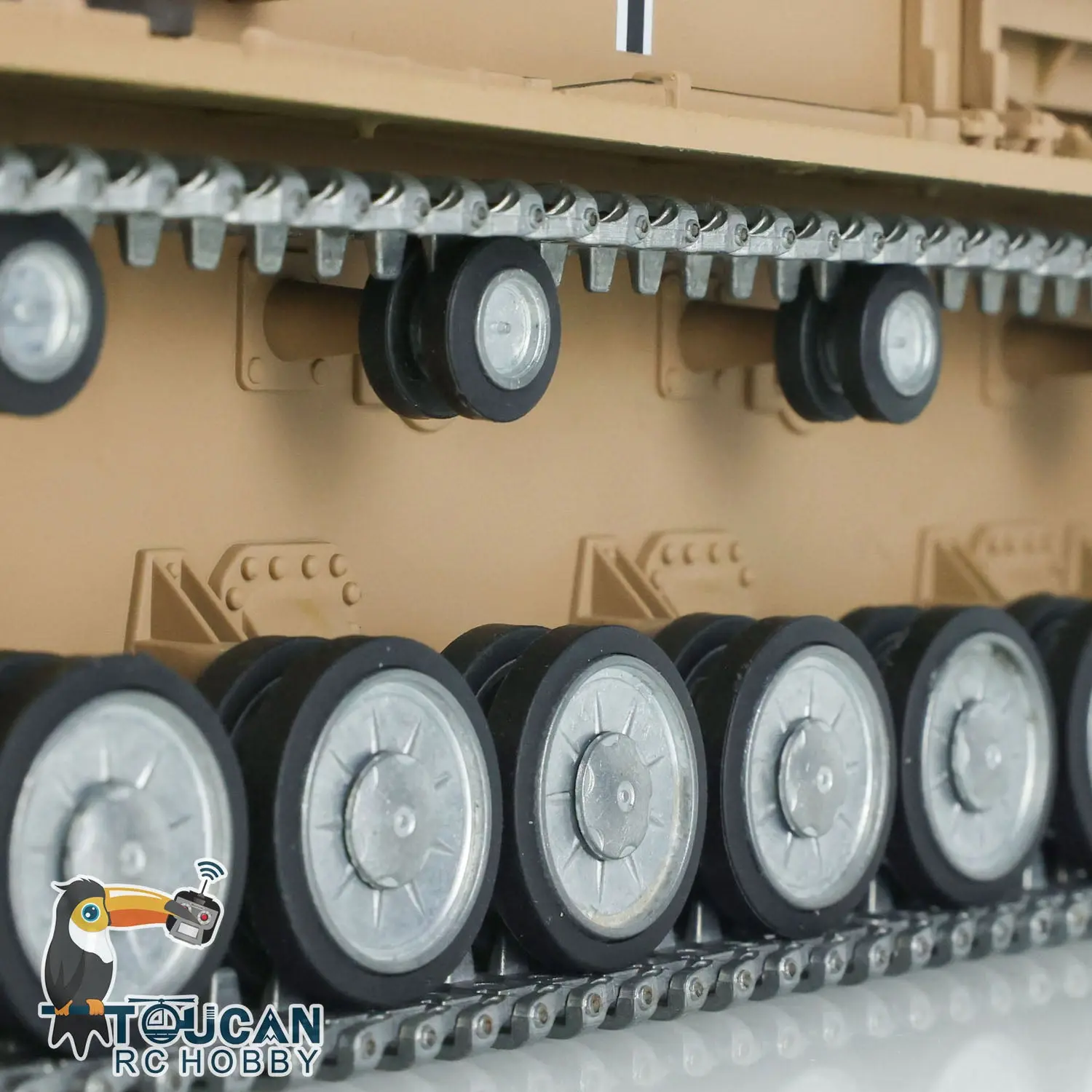 Henglong 7.0 1/16 Radio Tank 3858 German Panzer IV F RC Tank w/ 360Degrees Rotating Turret Metal Road Wheels Tracks IR System Battle