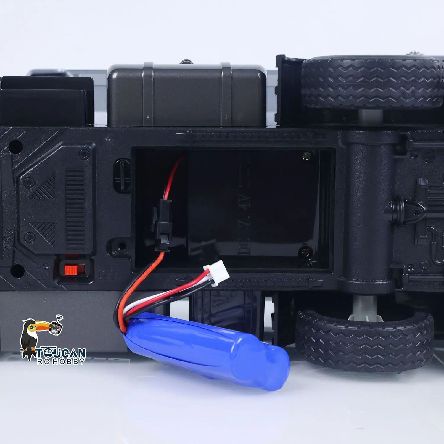 DoubleE E590 003 1/20 RC Dump Truck 6X6 Electric Lifting Remote Control Tipper Metal Gears Sounds Lights Model Vehicle RTR