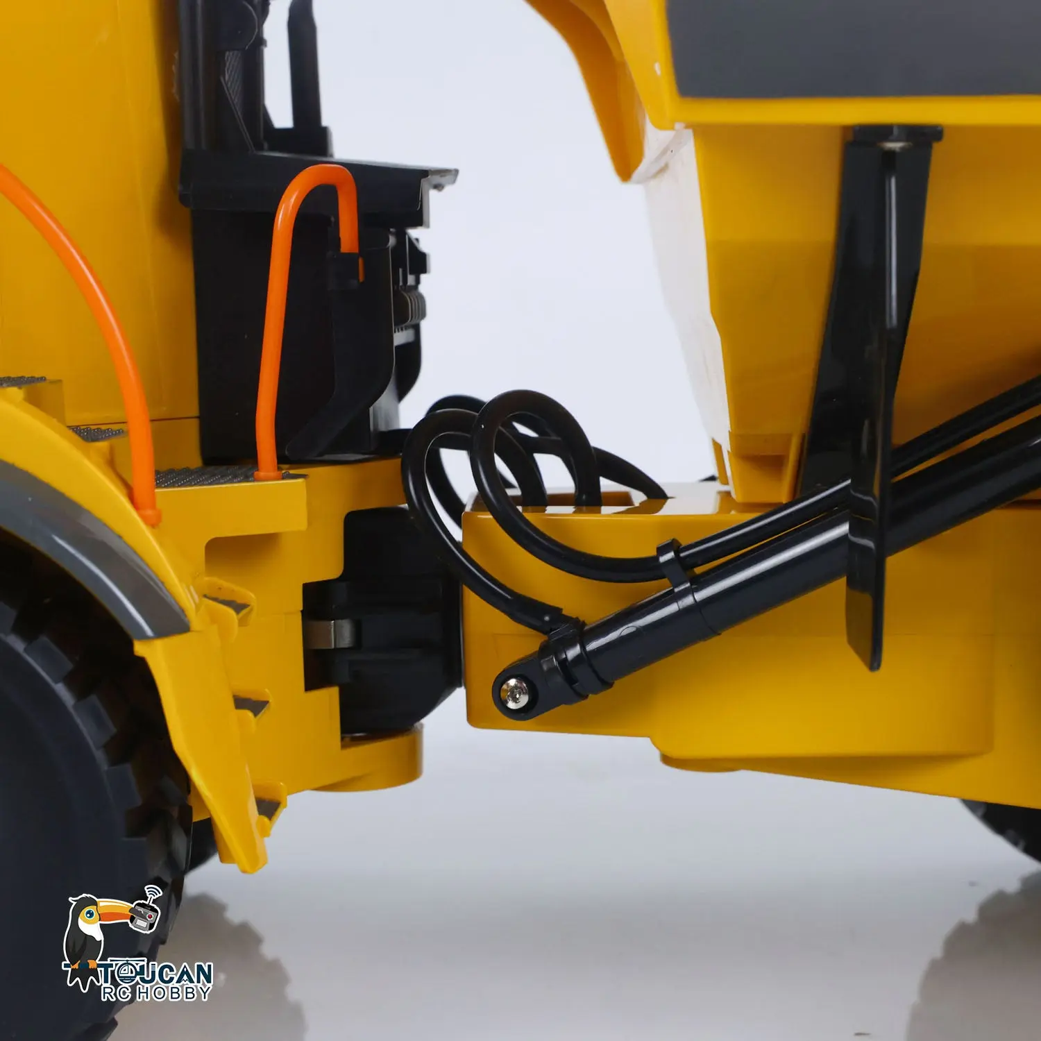 Plastic DoubleE E591 003 1/20 RC Articulated Dumper 6WD Electric Remote Control Truck VO Motor Battery USB Charging Cable RTR