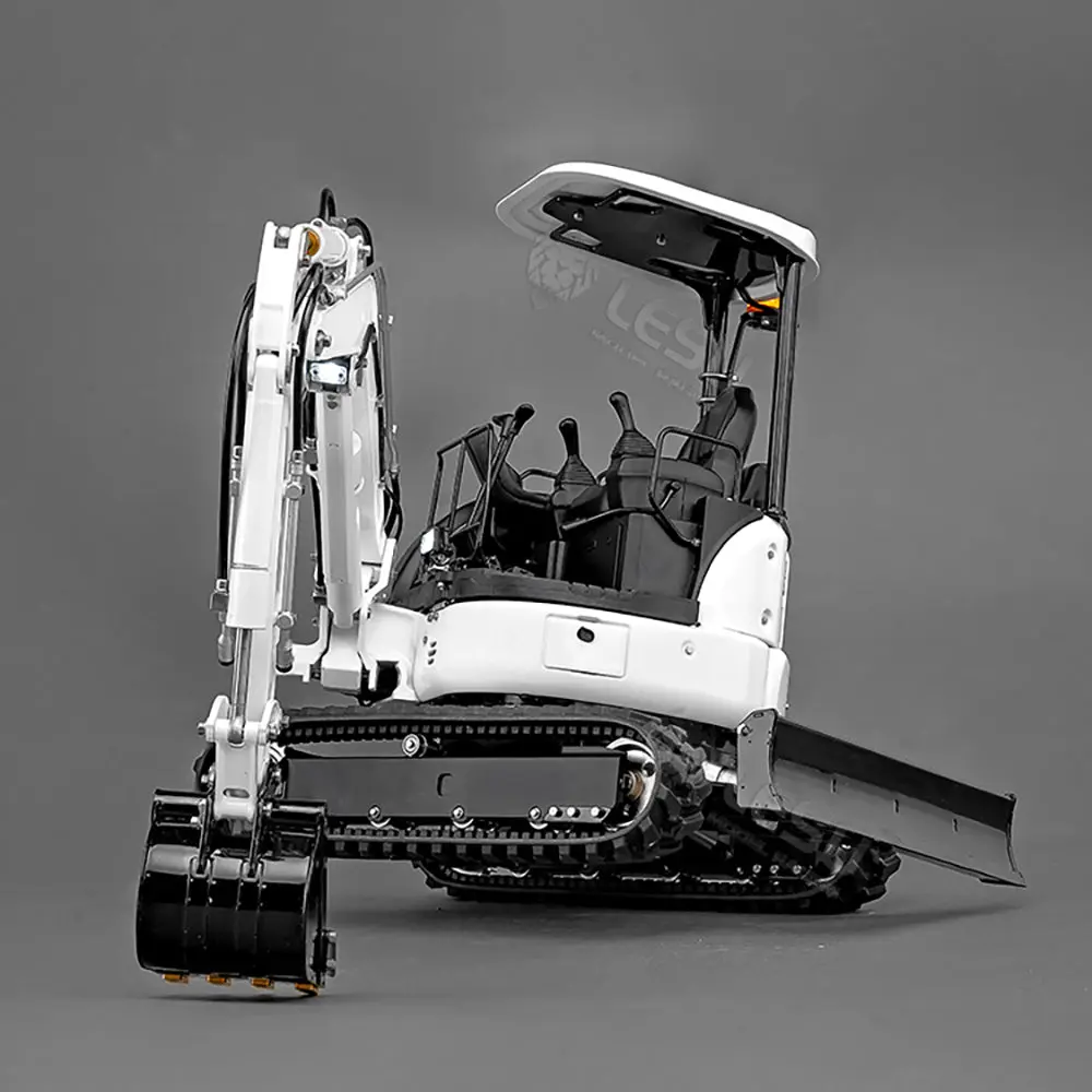 Metal LESU PC30 1/14 RC Hydraulic Excavator Mini Pump 6CH Plunger-type Valve Remote Control Digger RTR Flysky ST8 Radio Battery