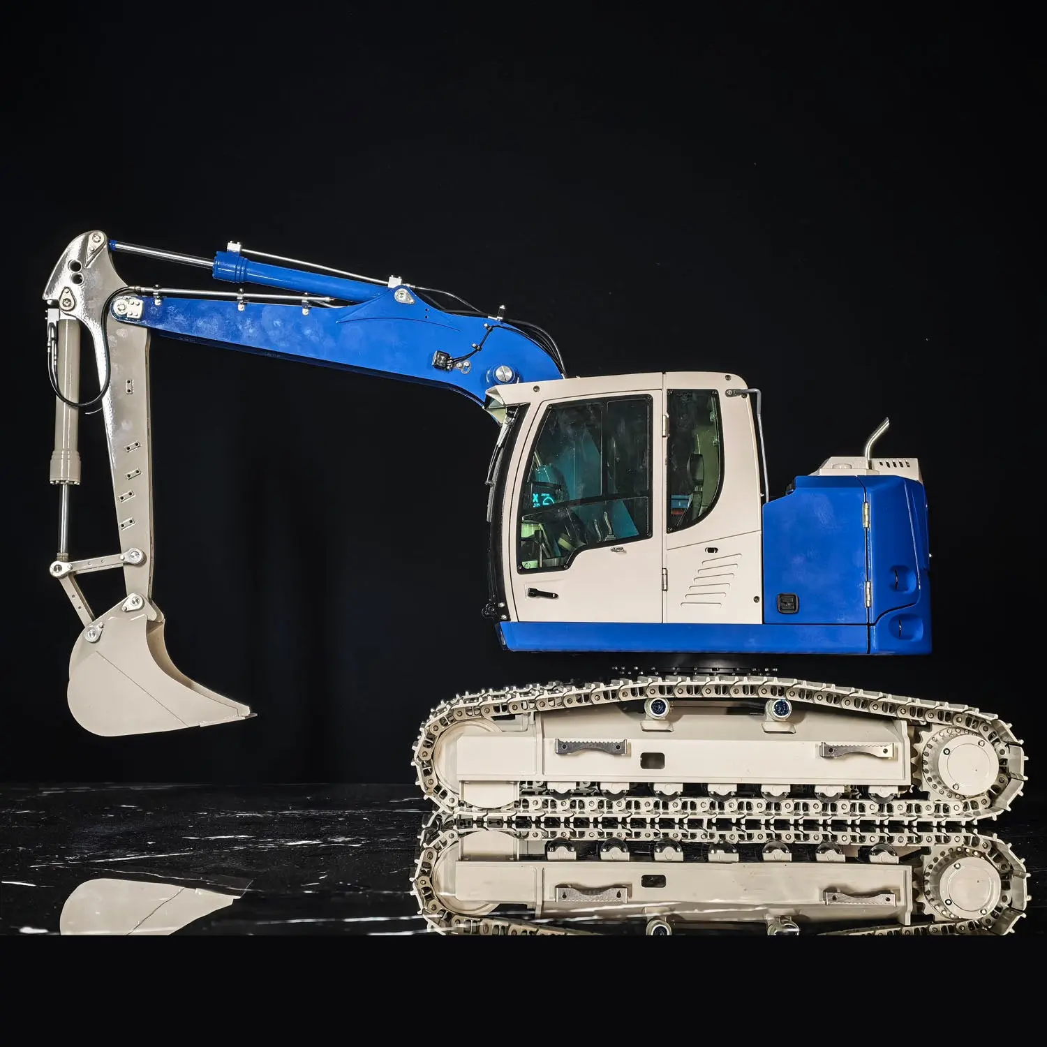 1/14 Metal 2Arms RC Hydraulic Tracked Excavator JDM-208 R920 Radio Control Digger Engineering Vehicle Sound System Battery