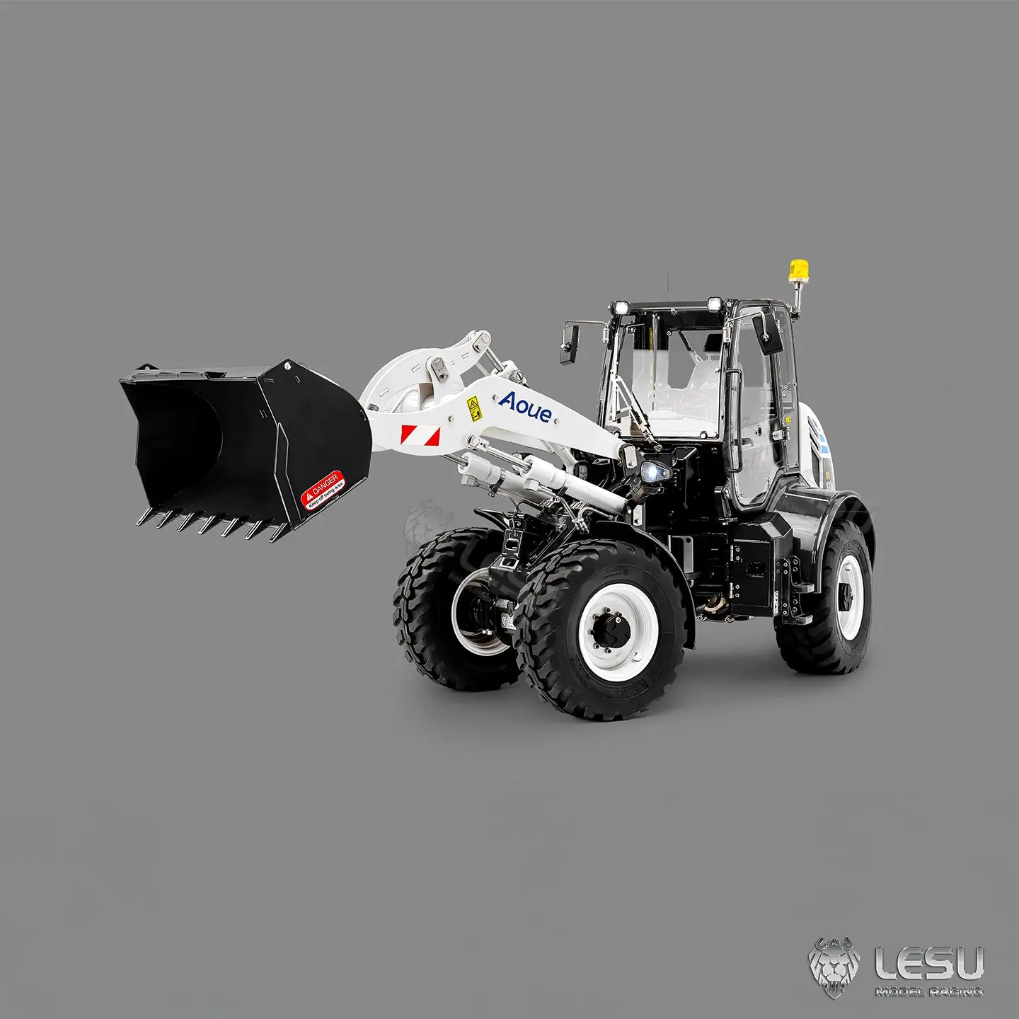 LESU 1/14 4X4 RC Hydraulic Loader Aoue WA100M-8 Metal Remote Control Construction Vehicle Model 4CH Valve Axle Lock Sound Light