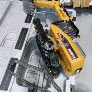 HUINA New Upgrade 580 1/14 Metal Excavator Model Engineering Vehicle Electric Ball Grabber 360 Rotating Shear Claw Sound Lights