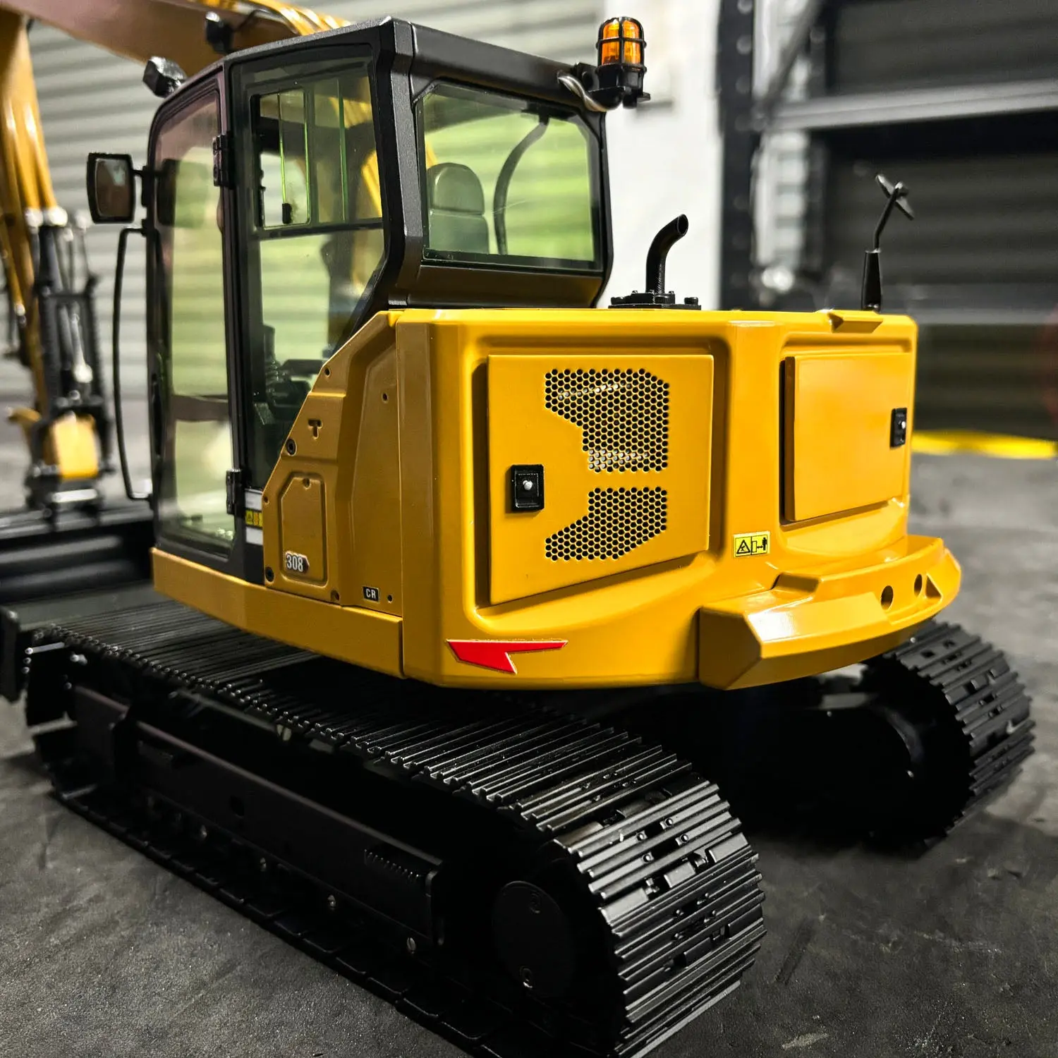 1/14 C308 RC Hydraulic Excavator 4 Valve Remote Control Construction Vehicle Extended Arm Brushless Motor No Sounds Charger