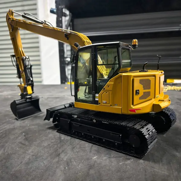 1/14 C308 RC Hydraulic Excavator 4 Valve Remote Control Construction Vehicle Extended Arm Brushless Motor No Sounds Charger