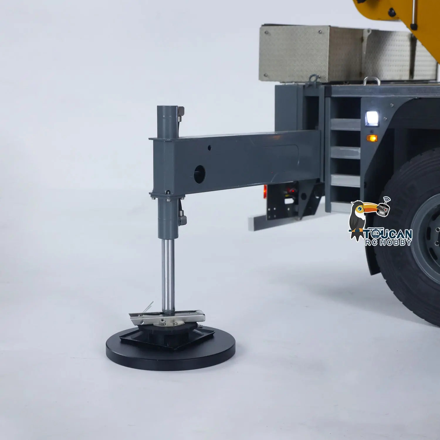 Eyewhale Metal 1/14 RC Mobile Crane Truck D1050 All Terrain Remote Control Hydraulic Construction Vehicles FlySky PL18EV Sound Light System