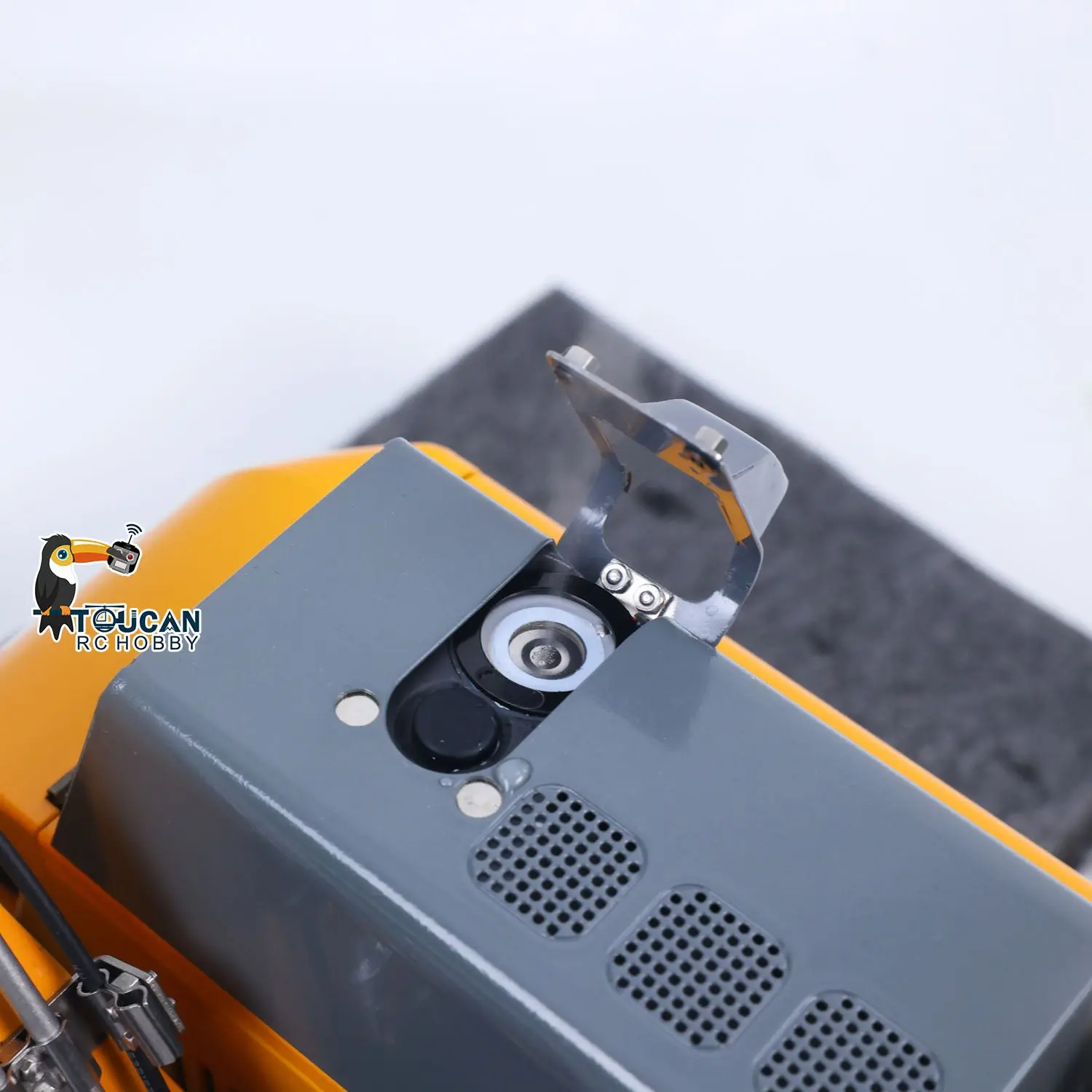 Metal 1/14 RC Hydraulic Tracked Excavator LR926 2Arms Remote Control Digger 4 way Valves Dual Pumps 2212 Brushless Motor RTR