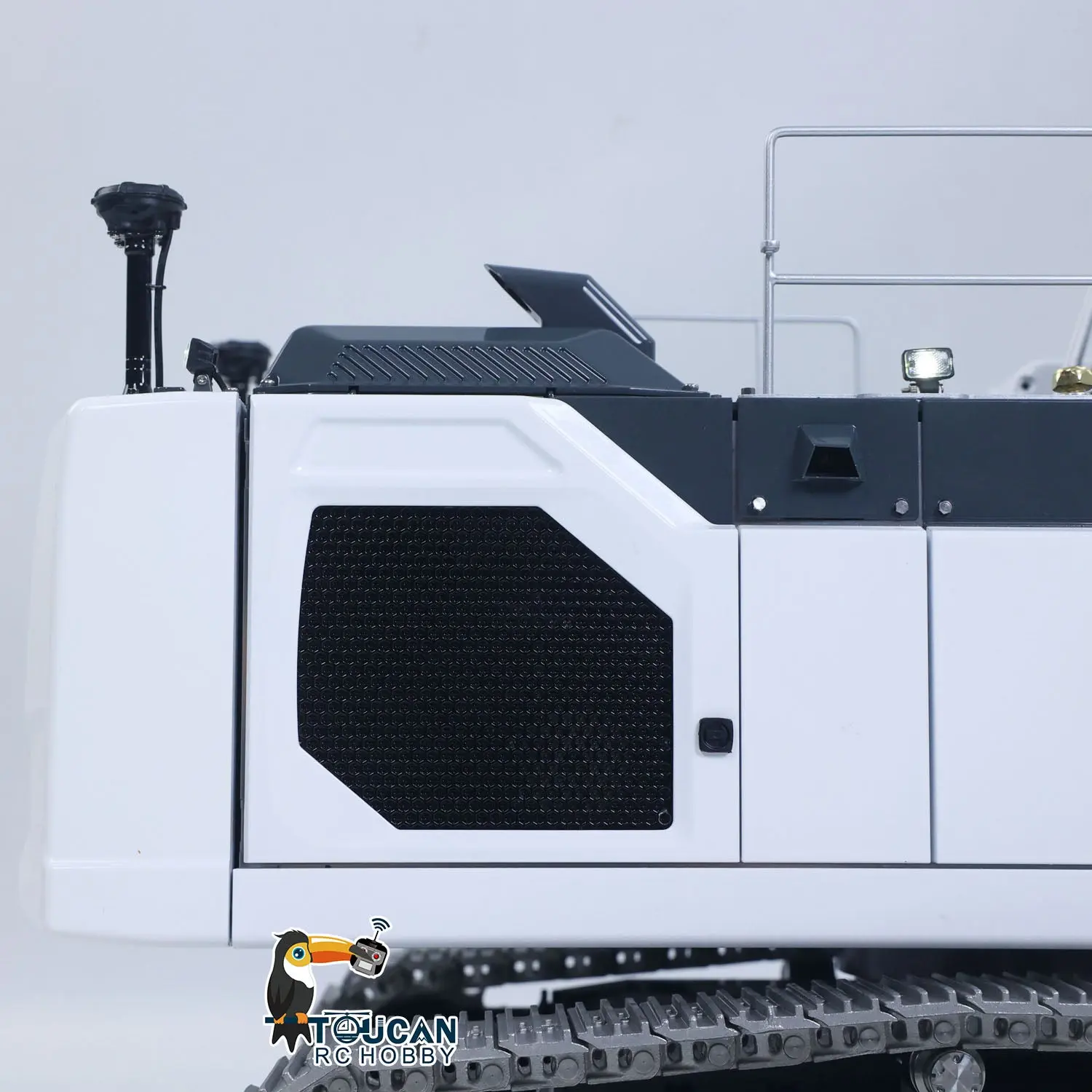 LESU 1/14 Metal RC Excavator AOUE LR945 Long-reach Hydraulic Digger Radio Control Construction Vehicles CNC Light 7CH Valve PL18EV LITE