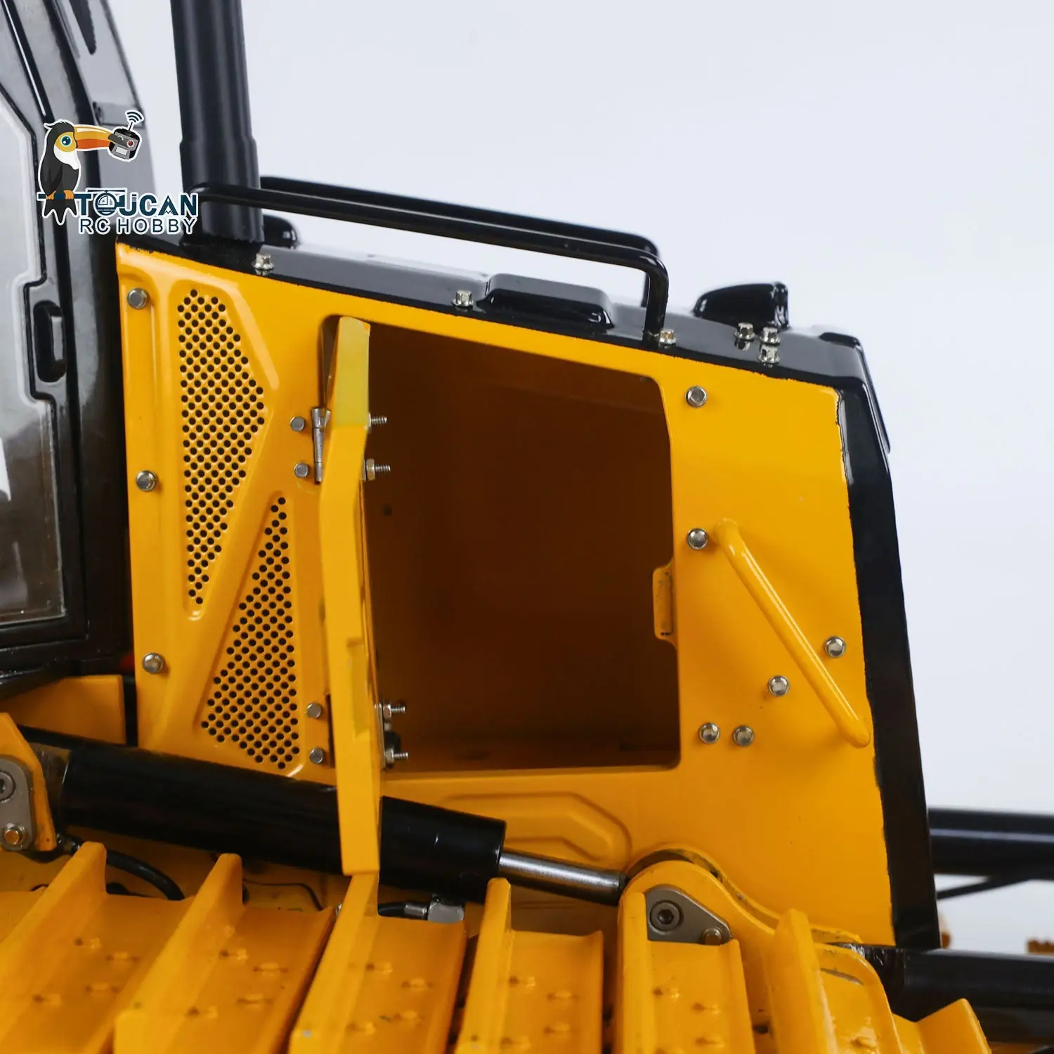 Metal 1/12 RC Bulldozer D3 Remote Control Hydraulic Engineering Vehicles 4CH Valve Construction Car Light Sound Flysky ST8 Radio 3S Battery