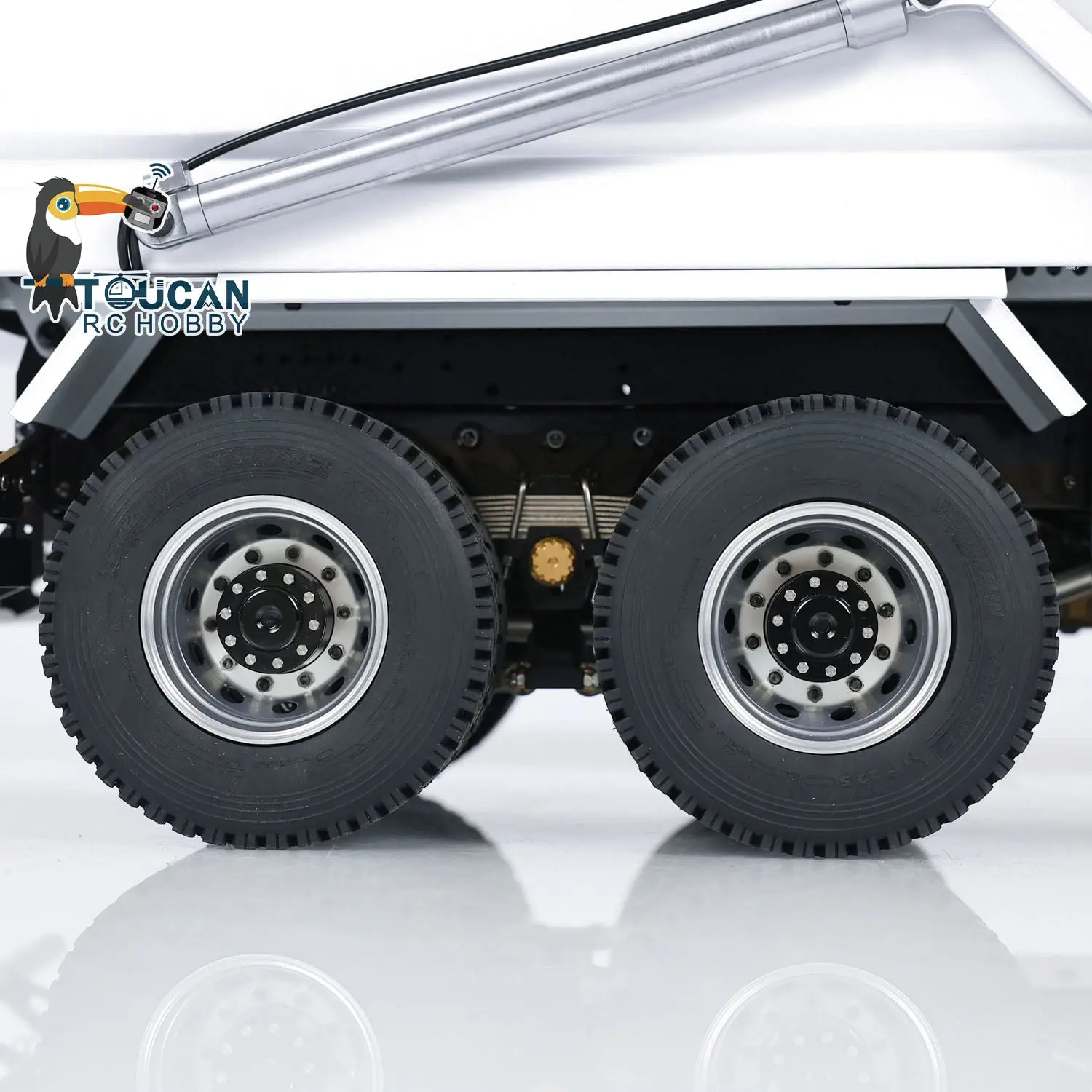 Metal 1/14 8x4 RC Tipper Truck Remote Control Hydraulic Dumper Lorry Car Model Flip-over Cover 2speed Transmission LED Lights Sound System