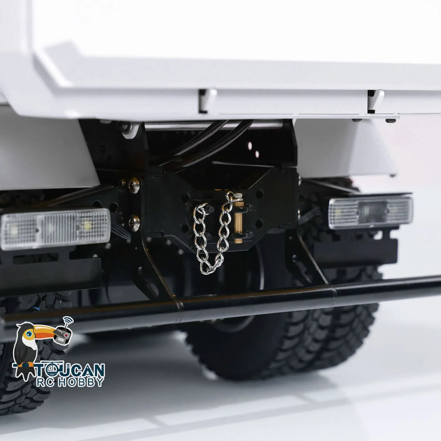 Metal 1/14 8x4 RC Tipper Truck Remote Control Hydraulic Dumper Lorry Car Model Flip-over Cover 2speed Transmission LED Lights Sound System