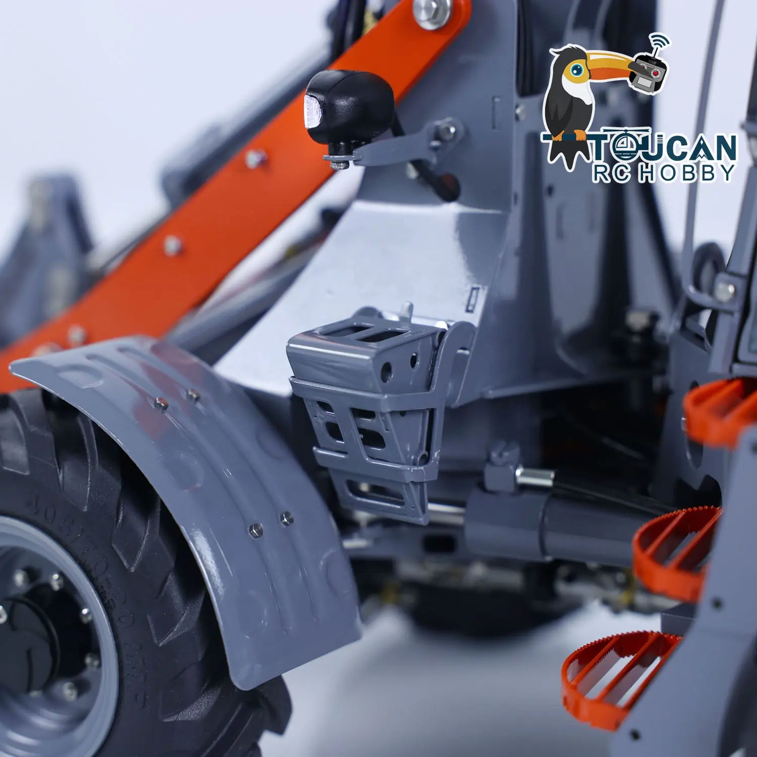 Customized LESU Metal 1/14 Hydraulic RC Loader AOUE MCL8 Remote Control Wheeled Construction Vehicles Hobby Model DIY 4-ways Reversing Valve
