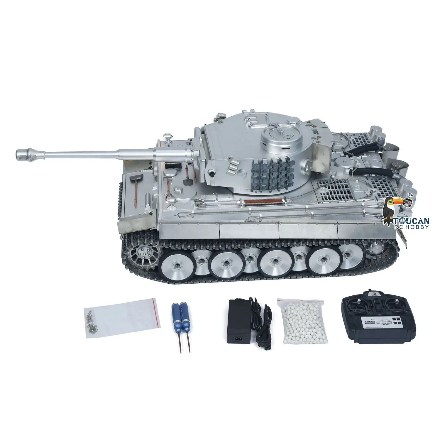 Henglong 1:8 Scale Full Metal German Tiger I RC Heavy Tank 3818 Track Wheel Barrel Recoil 360 Turret Smoke Unit Transmitter BB Firing Sound