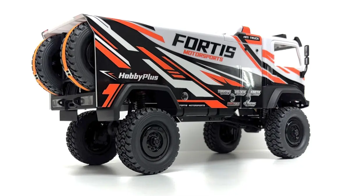 Hobby Plus 1:18 Rally Truck DKR-4 Fortis RTR - white
