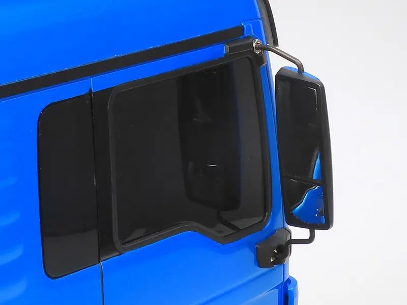 Tamiya MAN TGX 26.540 6x4 XLX Light Metallic Blue Edition