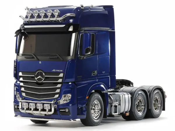 Tamiya Mercedes-Benz Actros 3363 6x4 Gigaspace Pearl Blue