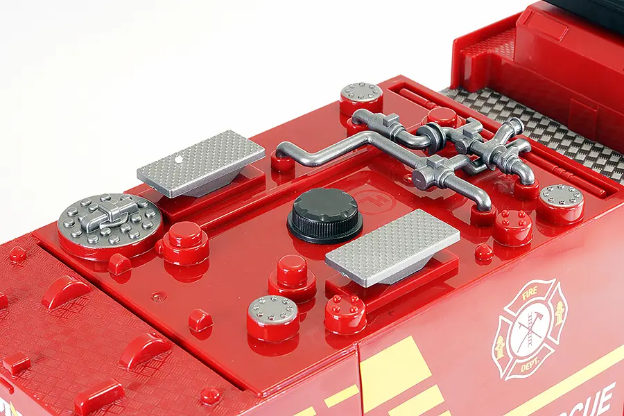Huina 1/14 Fire Truck with Powerful Hose
