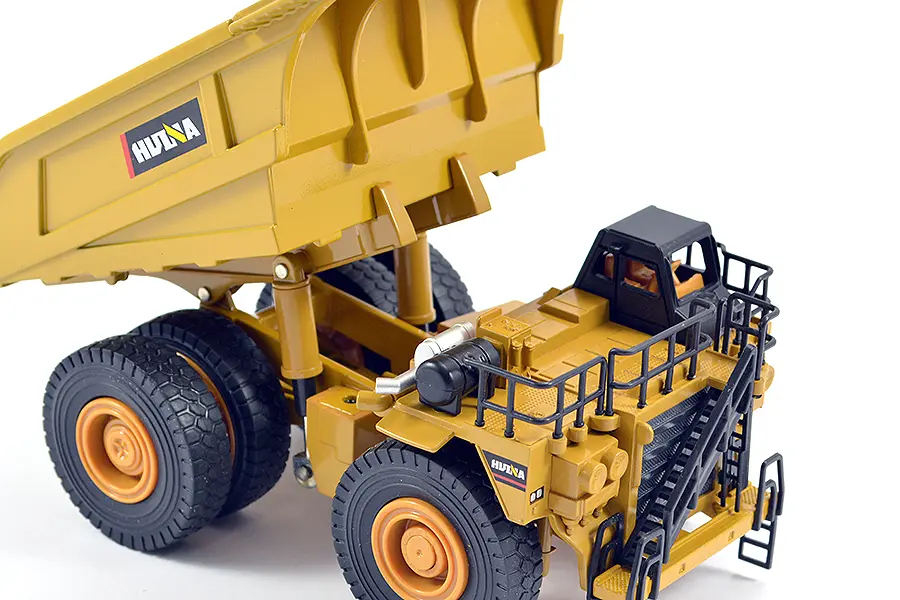 Huina 1/40 Diecast Dump Truck Static Model