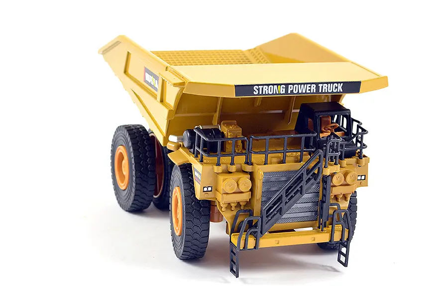 Huina 1/40 Diecast Dump Truck Static Model